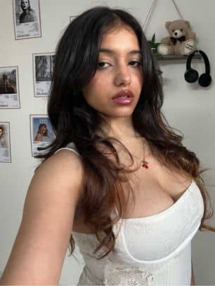 Govandi call girls servive